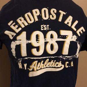 Aeropostale t shirt